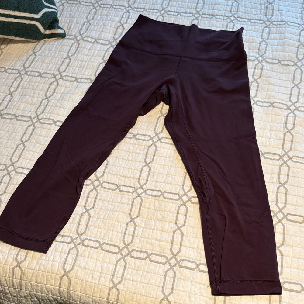 Align cropped - dark wine color Leggings